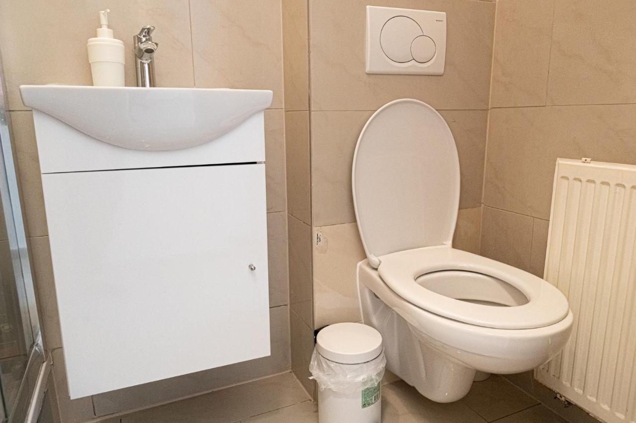 Peaceful 1Br Apt. Near Metro Station Langenfeldg. Διαμέρισμα Βιέννη Εξωτερικό φωτογραφία